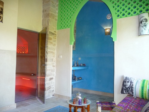 view of the hammam and entrance to shower